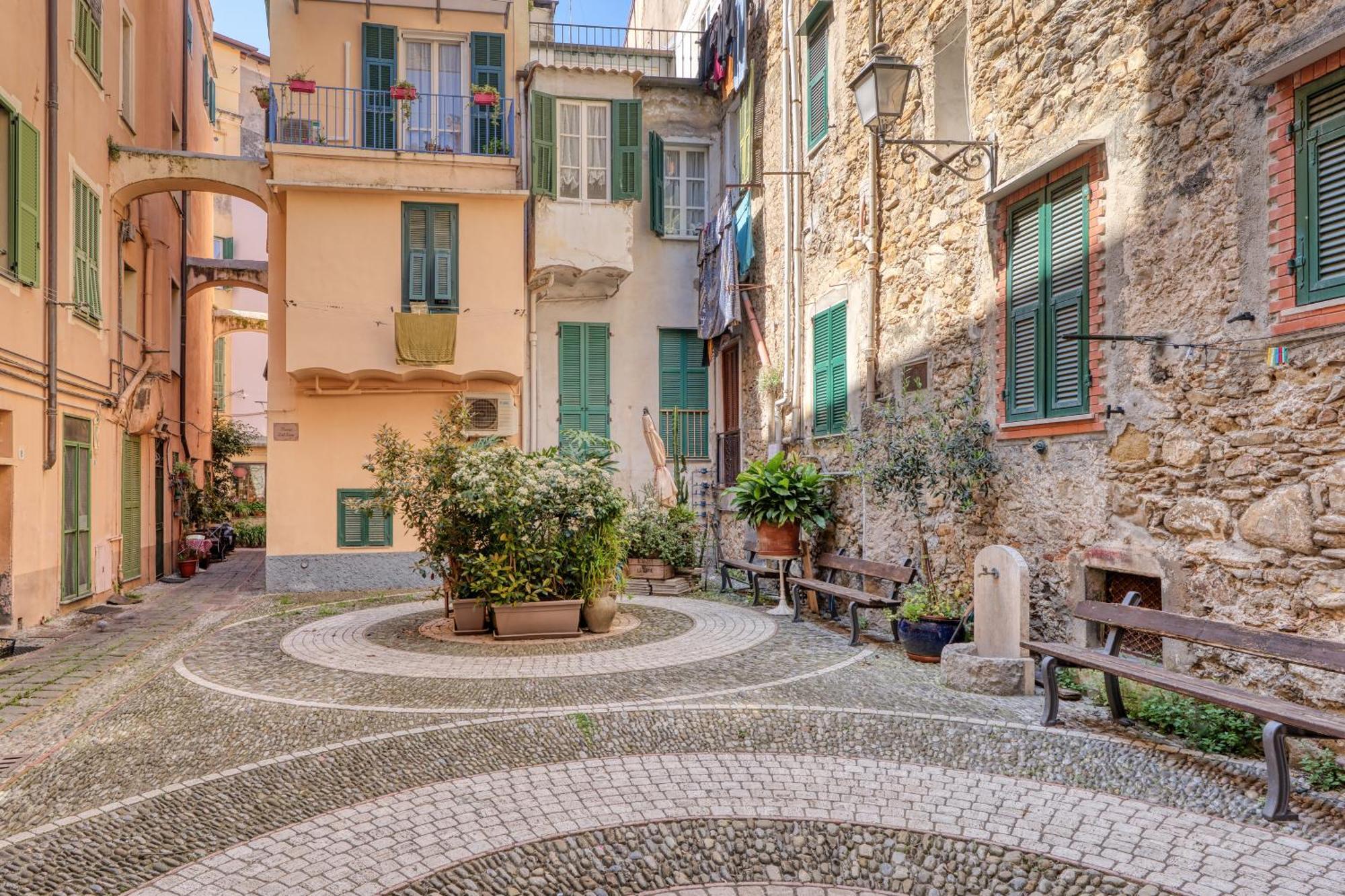 Ferienwohnung Casa Dritta Bordighera Exterior foto